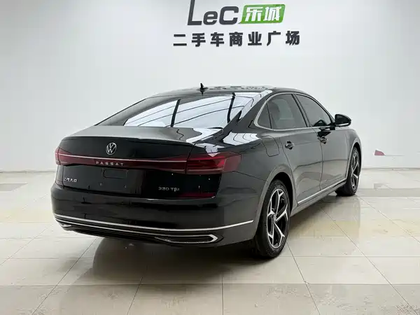 Volkswagen Passat 2023