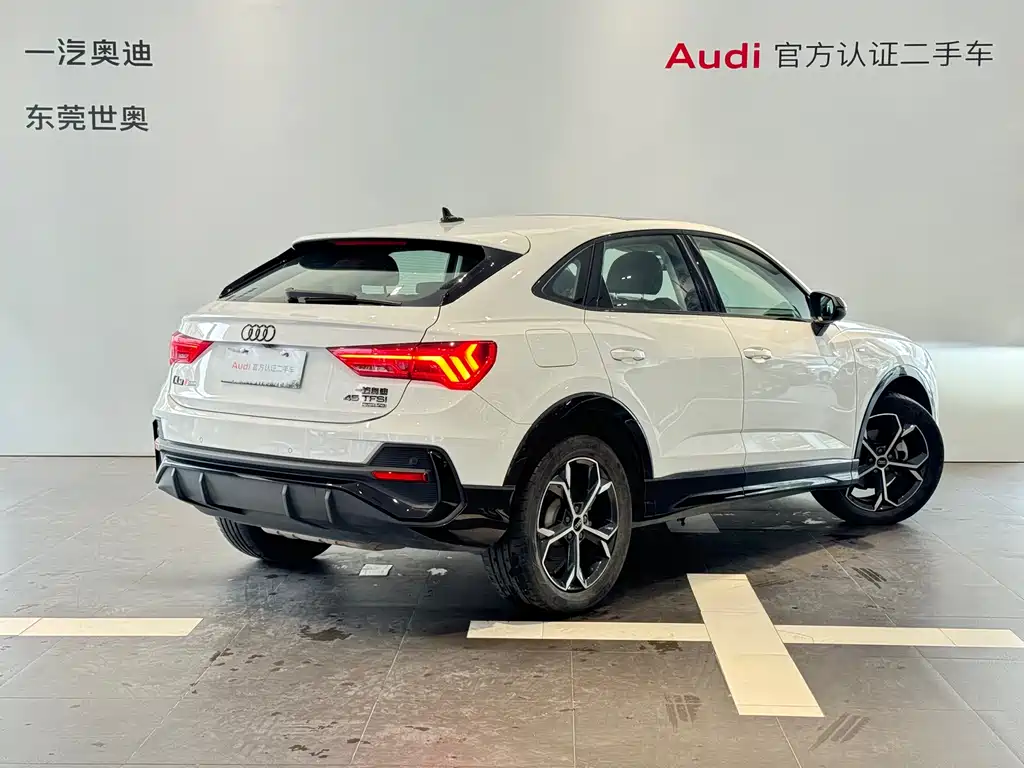 Audi Q3 Sportback 2023 — фото 4