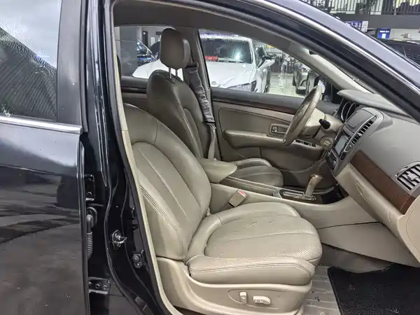 Nissan Sylphy 2012