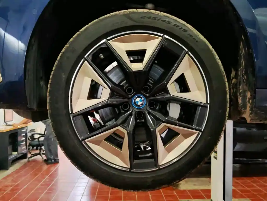 BMW i5 2024 — фото 15
