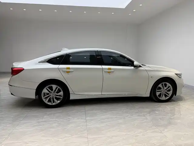Honda Accord 2020 — фото 14