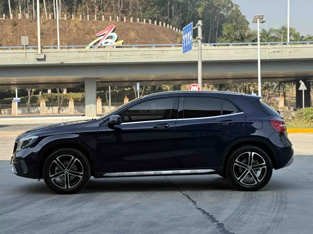 Mercedes-Benz GLA 2018 — фото 20