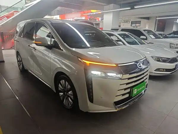 GAC Trumpchi E8 PHEV 2024