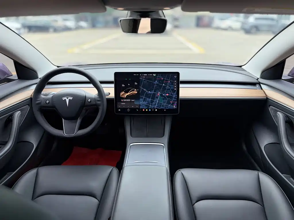Tesla Model 3 2021 — фото 11