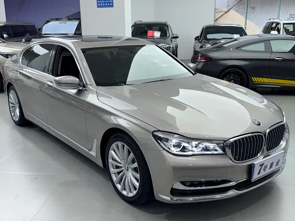 BMW 7 Series 2017 — фото 2