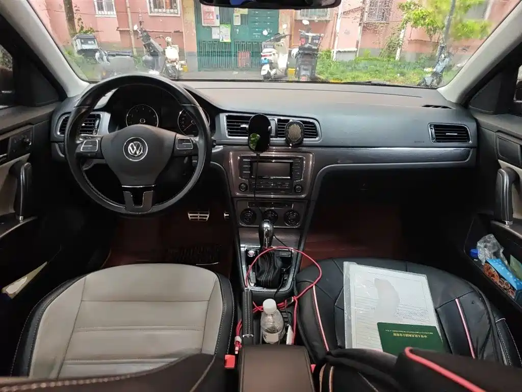 Volkswagen Cross Lavida 2018
