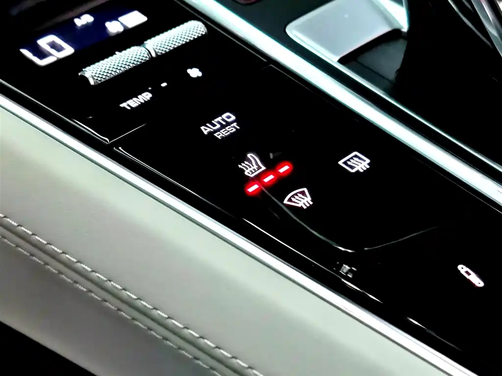 Porsche Panamera 2022 — фото 11