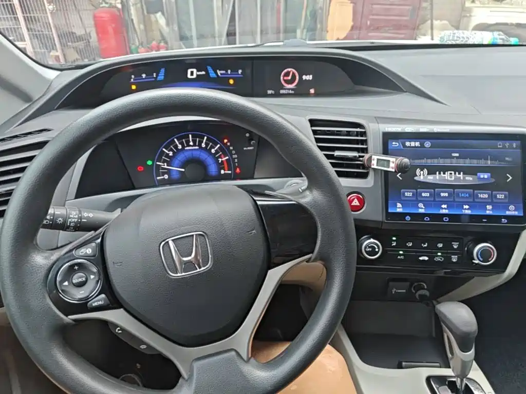 Honda Civic 2016 — фото 11