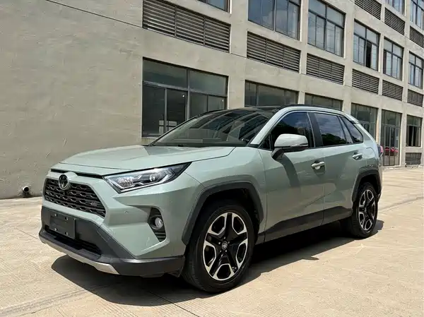 Toyota RAV4 2021