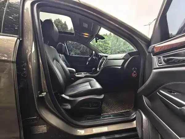 Cadillac SRX 2015
