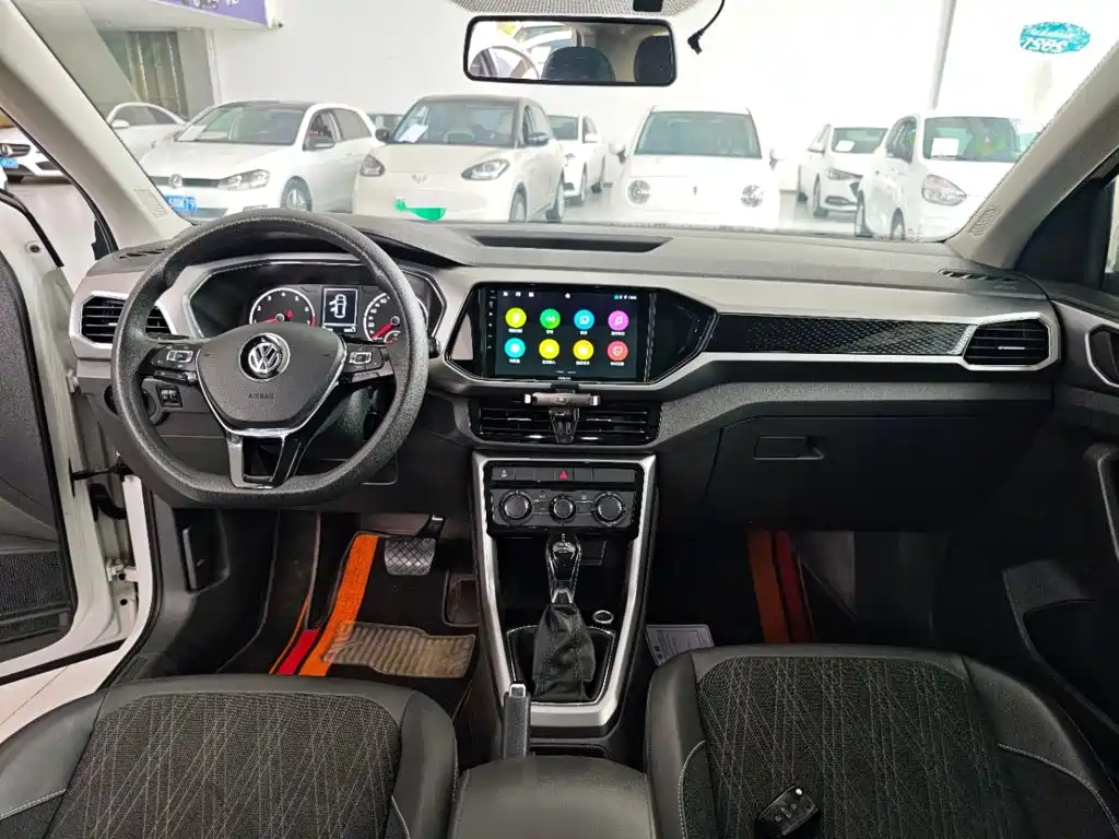 Volkswagen T-Cross 2019 — фото 10