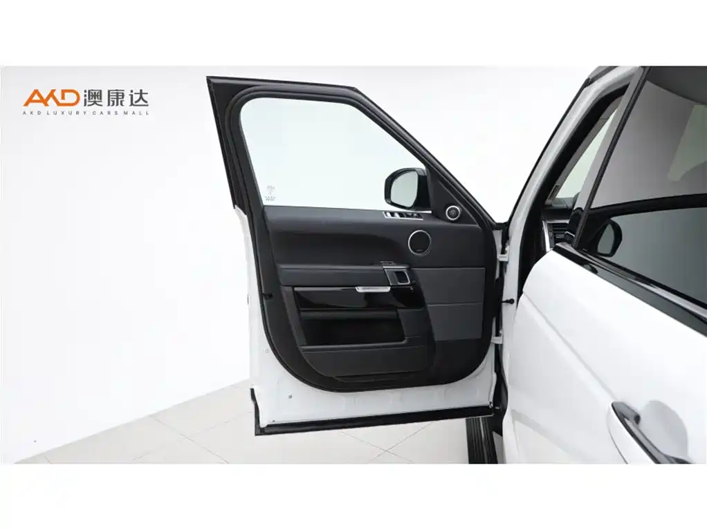 Land Rover Sport 2020 — фото 10