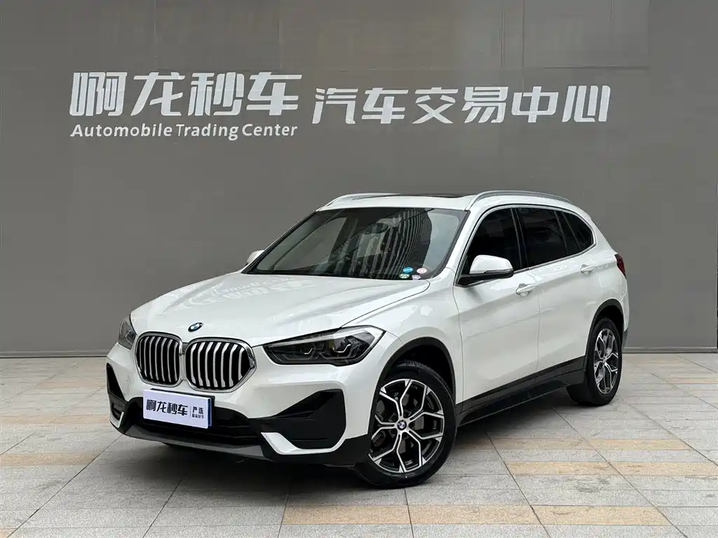 BMW X1 2020 — фото 1