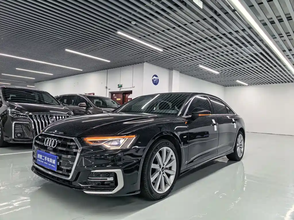 Audi A6L 2021 — фото 1