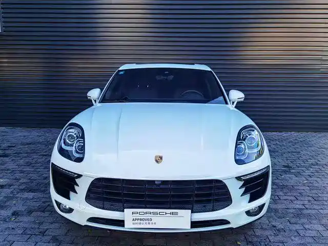 Porsche Macan 2018 — фото 11
