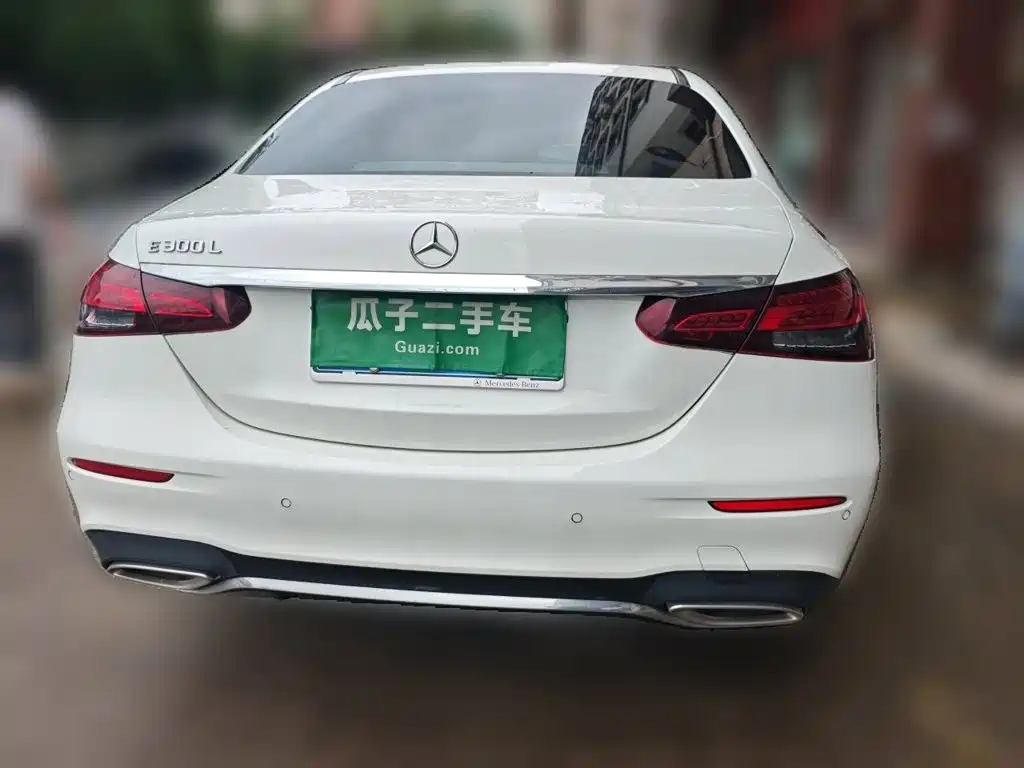 Mercedes-Benz E-Class 2022