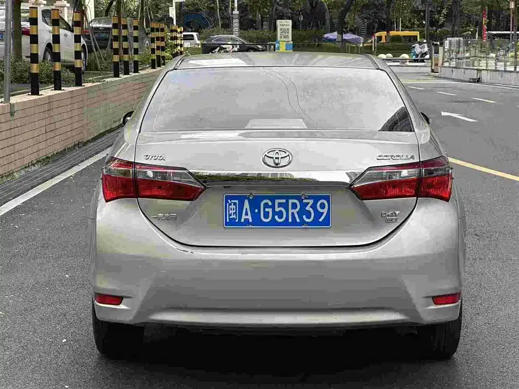 Toyota Corolla 2018 — фото 4