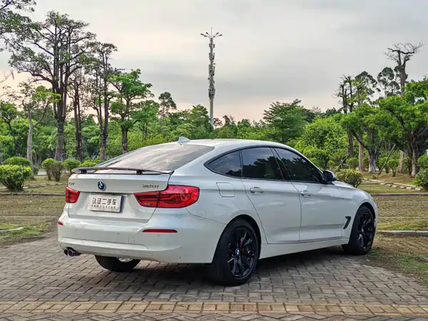 BMW 3 Series GT 2018