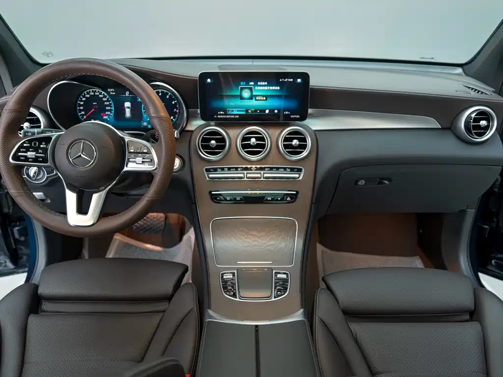 Mercedes-Benz GLC 2022 — фото 11