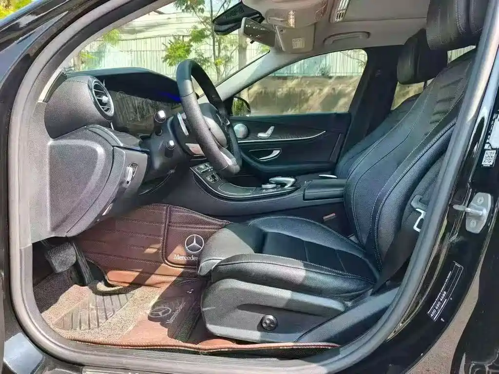Mercedes-Benz E-Class 2019 — фото 4
