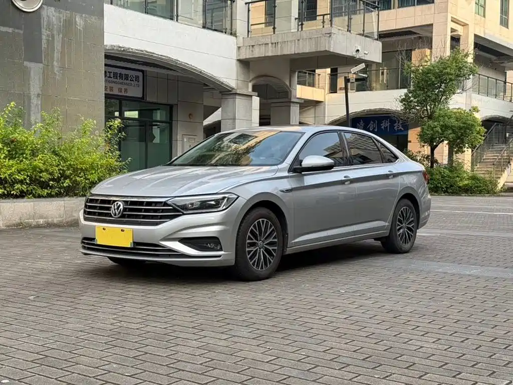 Volkswagen Sagitar 2020