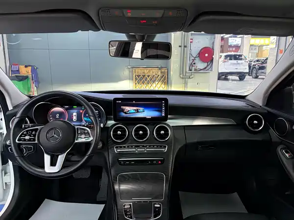 Mercedes-Benz C-Class 2019