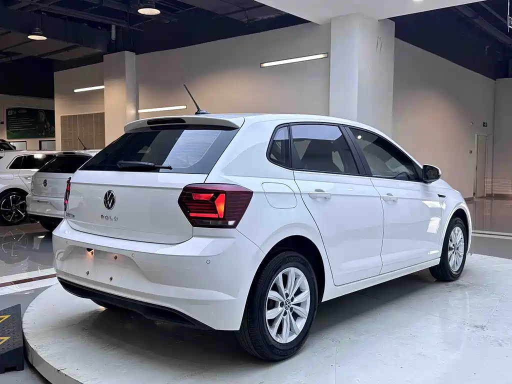 Volkswagen Polo 2021 — фото 10