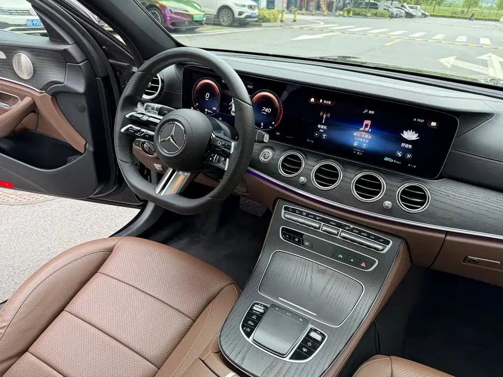 Mercedes-Benz E-Class 2021 — фото 22