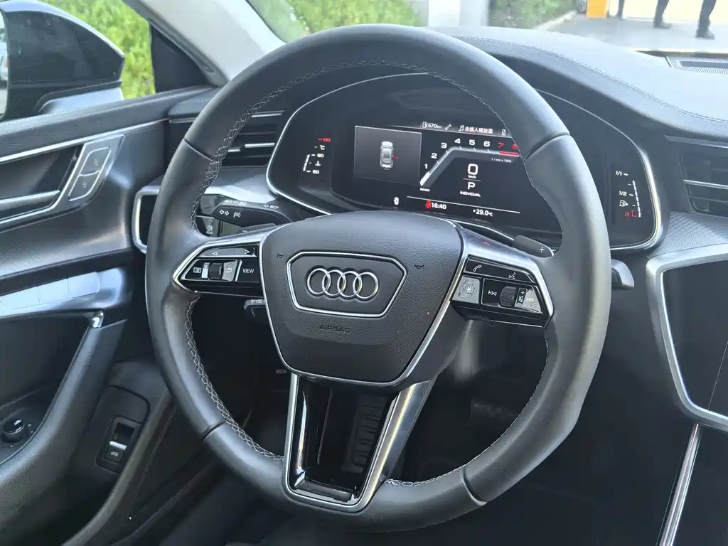 Audi A7 2025 — фото 11
