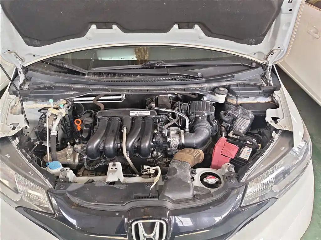 Honda Fit 2017 — фото 16
