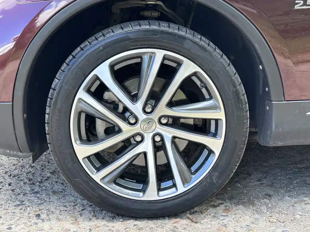Infiniti QX50 2017 — фото 10