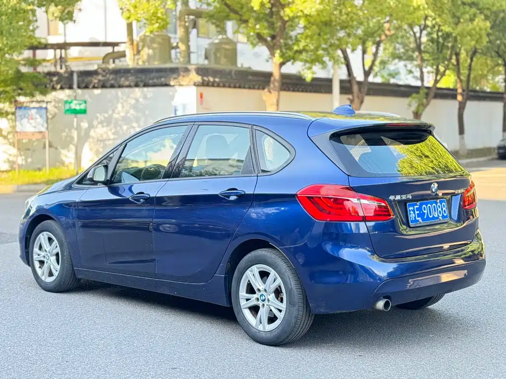 BMW 2 Series Active Tourer 2016 — фото 6