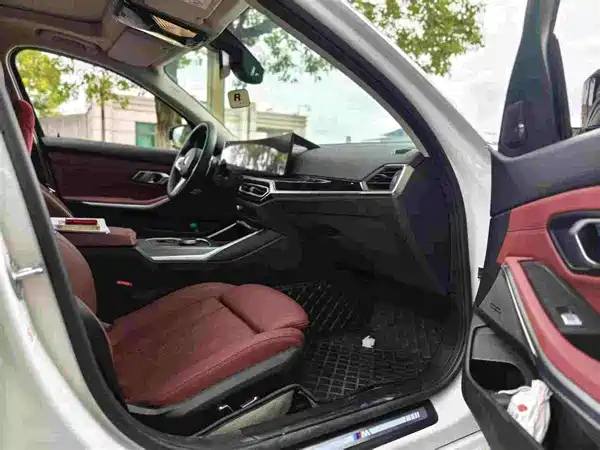 BMW 3 Series 2024