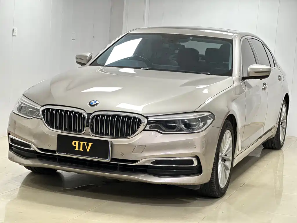 BMW 5 Series 2020 — фото 1