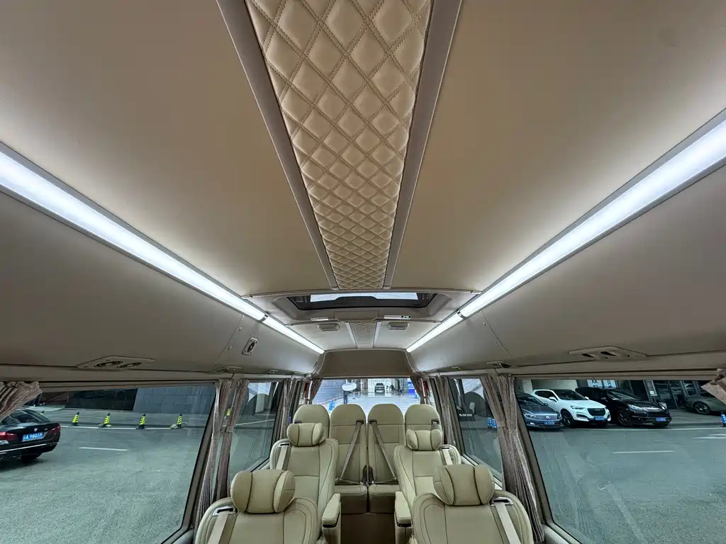 Toyota Coaster 2023 — фото 39