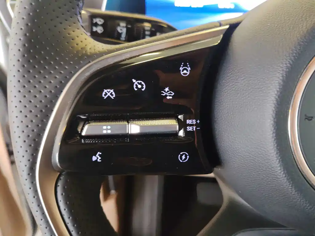 Buick GL8 New Energy 2025 — фото 13