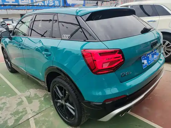 Audi Q2L 2021
