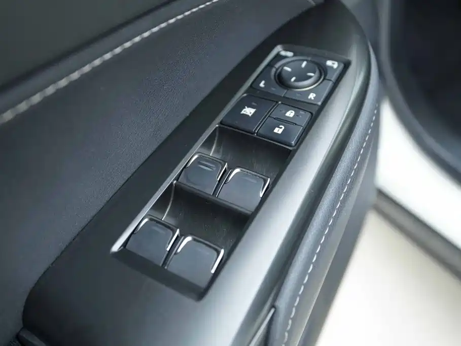 Lexus NX 2023 — фото 11