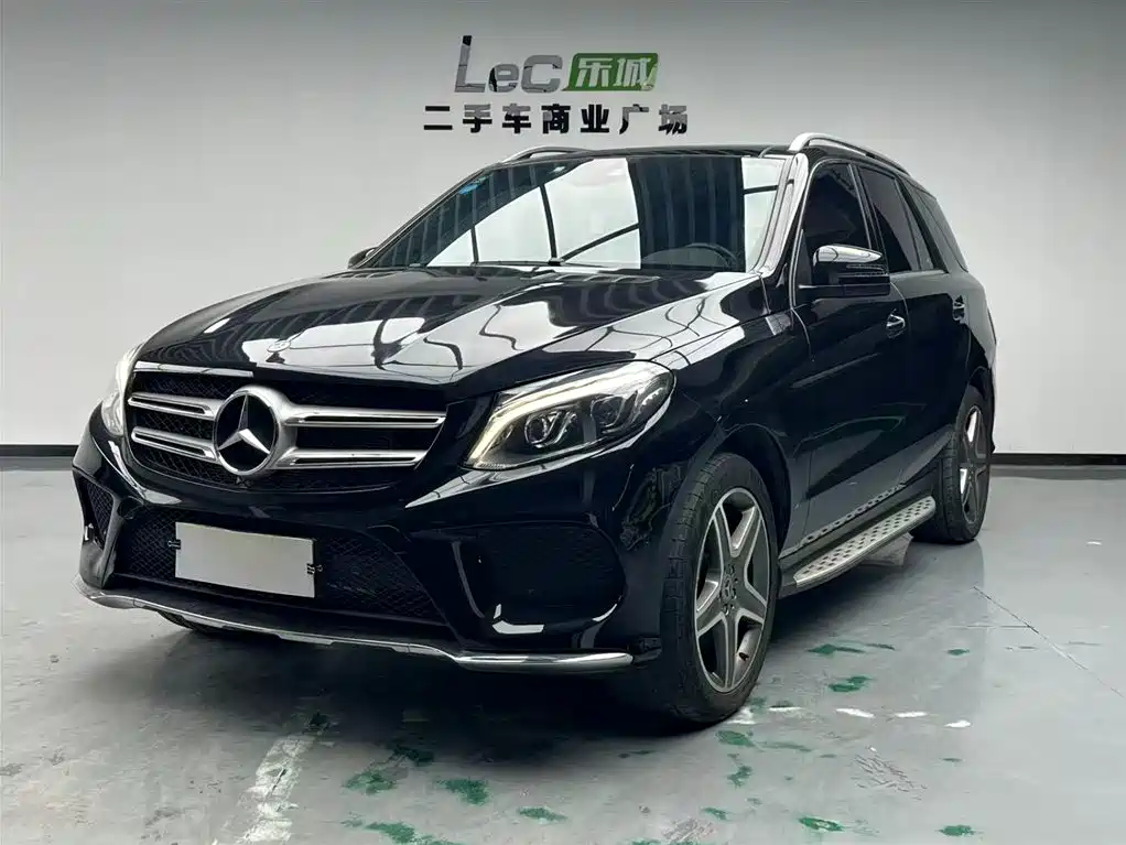 Mercedes-Benz GLE 2019 — фото 1