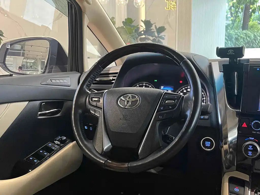 Toyota Alphard 2019 — фото 5
