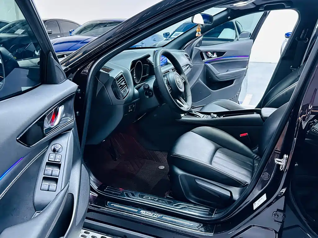Mazda CX-4 2021
