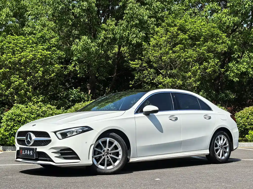 Mercedes-Benz A-Class 2021 — фото 1