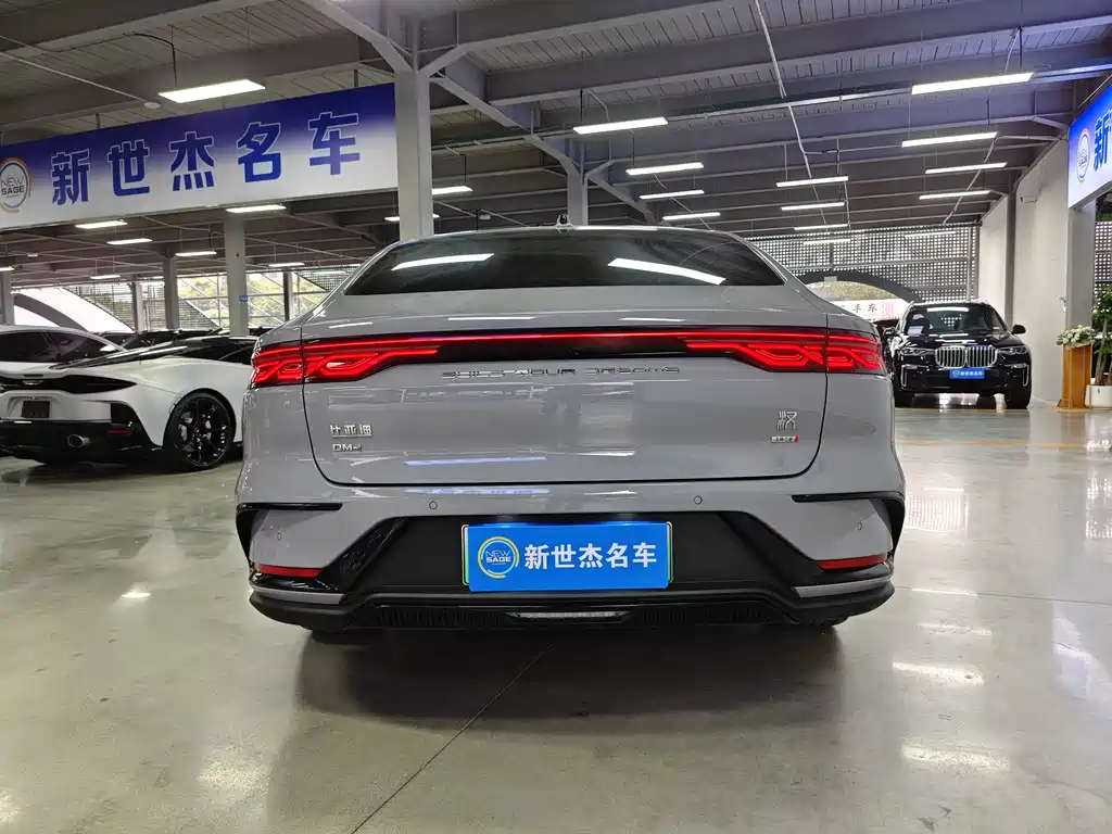 BYD Han 2025 — фото 15