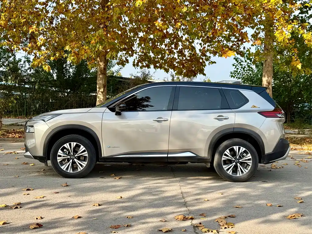 Nissan X-Trail 2023 — фото 8