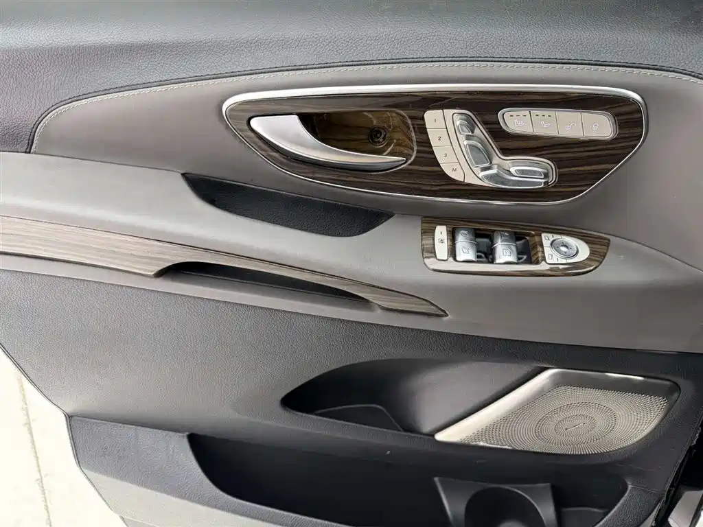 Mercedes-Benz Vito 2020 — фото 21