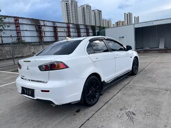 Mitsubishi Lancer EX 2014