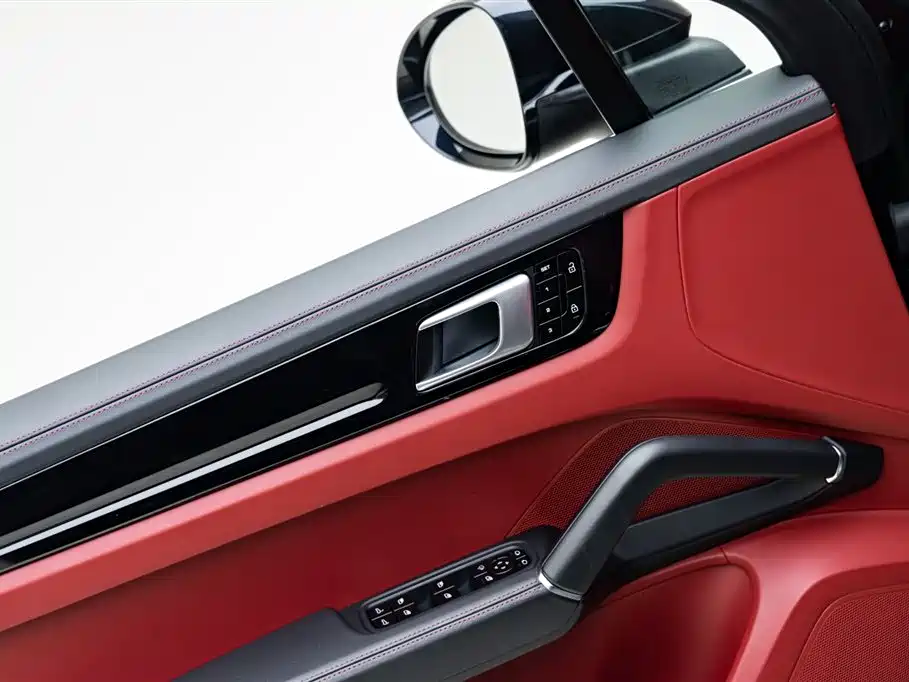 Porsche Cayenne 2020 — фото 16