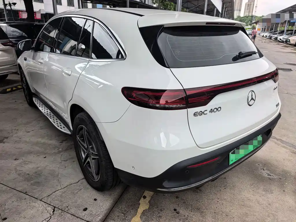 Mercedes-Benz EQC 2021 — фото 13