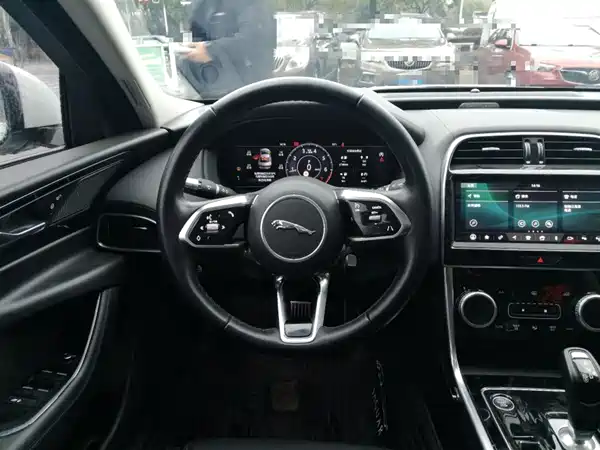 Jaguar XEL 2020