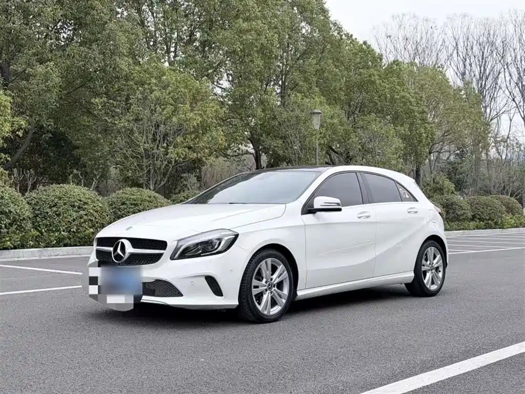 Mercedes-Benz A-Class 2017 — фото 2